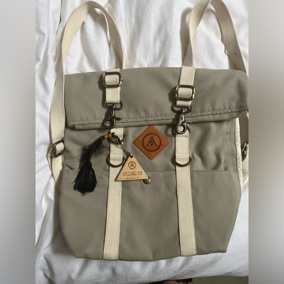 Arthetiks backpack - Picture 3 of 5